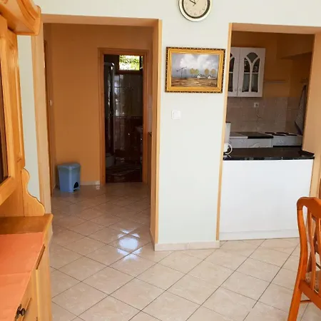 Mit Pool In Apartment Balatonlelle